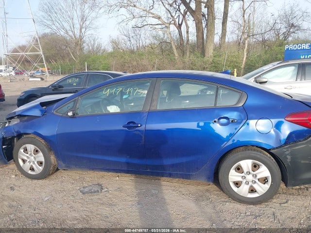 Продажа на аукционе авто 2017 Kia Forte Lx, vin: 3KPFL4A7XHE098364, номер лота: 44749757