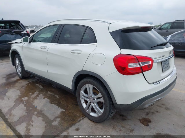 WDCTG4EB1GJ223995 Mercedes-Benz GLA 250