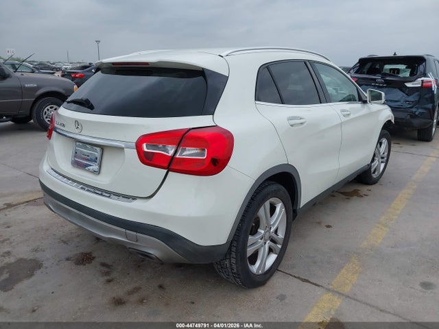 WDCTG4EB1GJ223995 Mercedes-Benz GLA 250