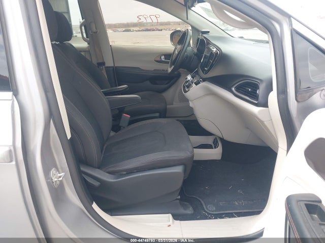 2017 CHRYSLER PACIFICA 2C4RC1DG3HR645075 Photo 4