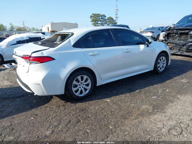 44749831 :رقم المزاد ، 5YFEPMAE6NP369462 vin ، 2022 Toyota Corolla Le مزاد بيع