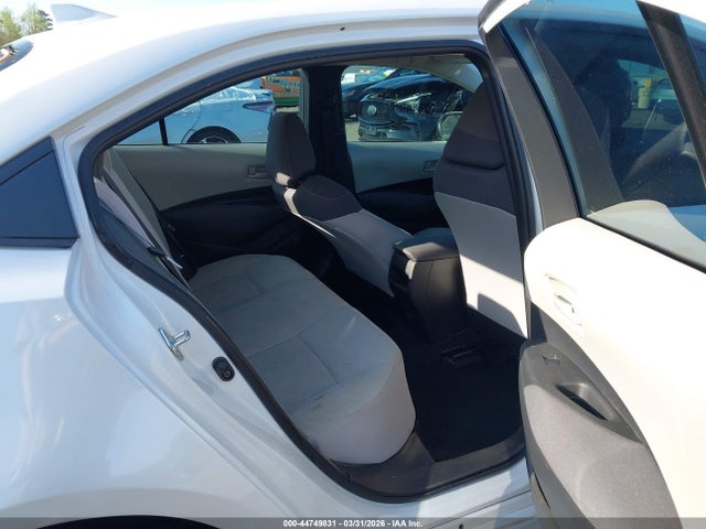 44749831 :رقم المزاد ، 5YFEPMAE6NP369462 vin ، 2022 Toyota Corolla Le مزاد بيع