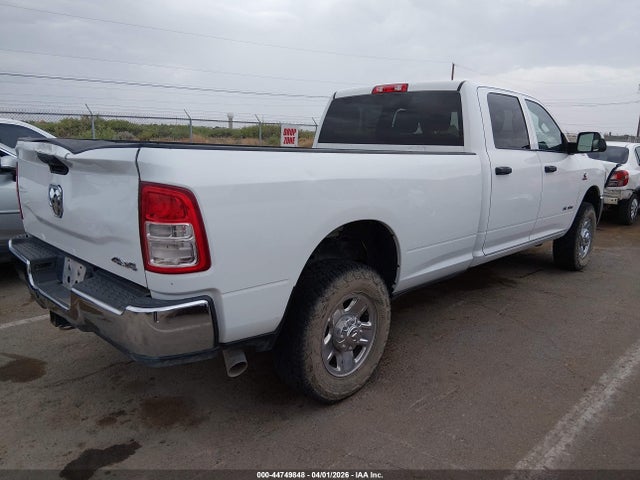 44749848 :رقم المزاد ، 3C6UR5HL3NG193838 vin ، 2022 Ram 2500 Tradesman  4x4 8' Box مزاد بيع