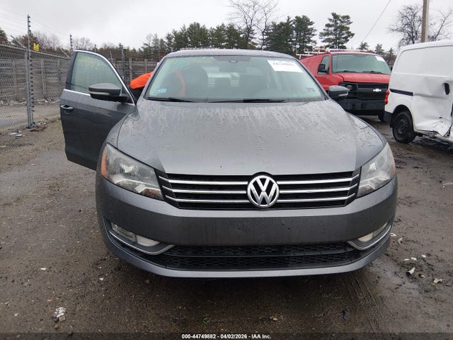 44749882 :رقم المزاد ، 1VWAT7A30FC119653 vin ، 2015 Volkswagen Passat 1.8t Limited Edition مزاد بيع