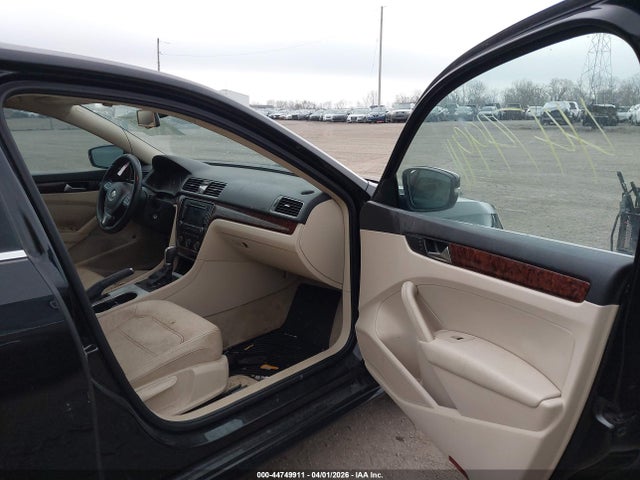 Продаж на аукціоні авто 2013 Volkswagen Passat 2.0l Tdi Se, vin: 1VWBN7A38DC004004, номер лоту: 44749911