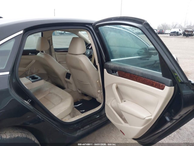 Продаж на аукціоні авто 2013 Volkswagen Passat 2.0l Tdi Se, vin: 1VWBN7A38DC004004, номер лоту: 44749911