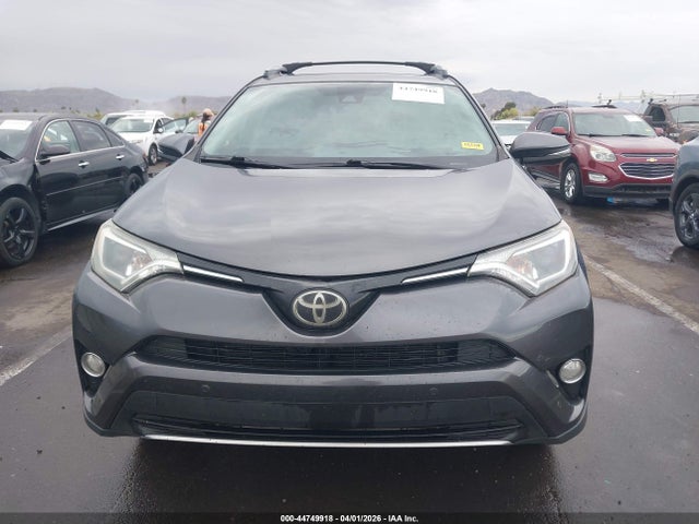 JTMWFREV3JJ151699 Toyota Rav4 Xle