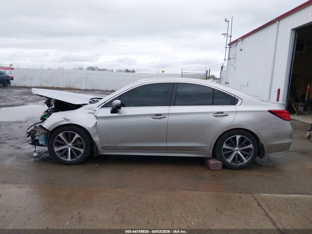 Продажа на аукционе авто 2017 Subaru Legacy 2.5i Limited, vin: 4S3BNAK62H3062382, номер лота: 44749926