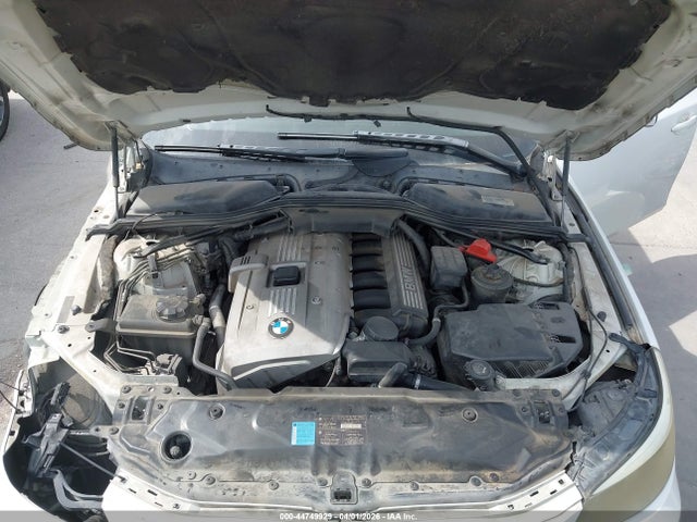2007 Bmw 525i მანქანა იყიდება აუქციონზე, vin: WBANE53587CW59333, აუქციონის ნომერი: 44749929