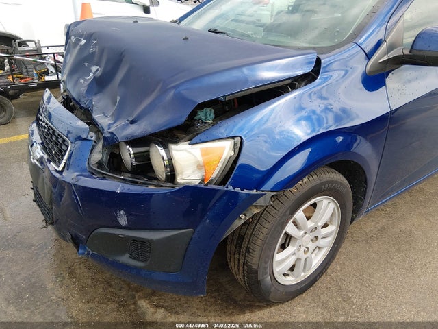 44749951 :رقم المزاد ، 1G1JC5SH1E4139817 vin ، 2014 Chevrolet Sonic Lt Auto مزاد بيع