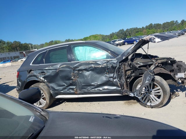 Auction sale of the 2018 Audi Q5 2.0t Premium/2.0t Tech Premium, vin: WA1BNBFY0J2212870, lot number: 44750040