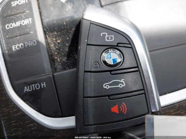 44750047 :رقم المزاد ، 3MW5R1J0XN8C32096 vin ، 2022 Bmw 330i مزاد بيع