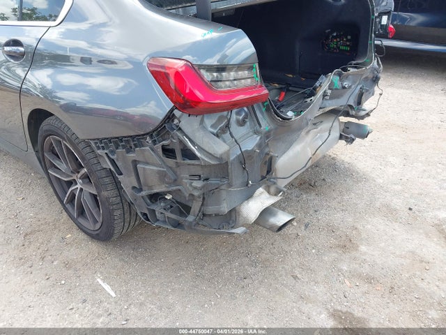 44750047 :رقم المزاد ، 3MW5R1J0XN8C32096 vin ، 2022 Bmw 330i مزاد بيع