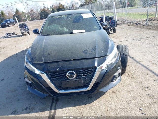 44750077 :رقم المزاد ، 1N4BL4DV3NN338862 vin ، 2022 Nissan Altima Sv Fwd مزاد بيع