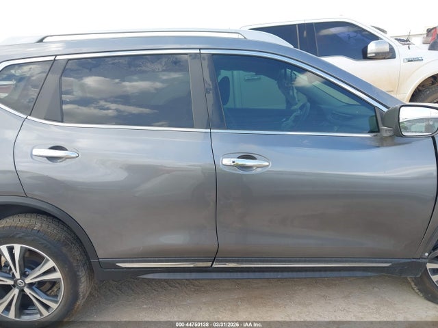 2017 Nissan Rogue Sl მანქანა იყიდება აუქციონზე, vin: 5N1AT2MV0HC815091, აუქციონის ნომერი: 44750138