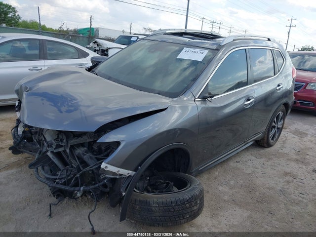 2017 Nissan Rogue Sl მანქანა იყიდება აუქციონზე, vin: 5N1AT2MV0HC815091, აუქციონის ნომერი: 44750138
