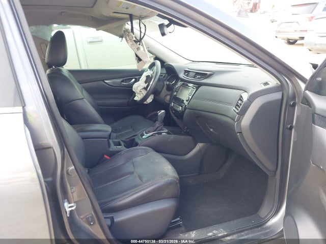 2017 Nissan Rogue Sl მანქანა იყიდება აუქციონზე, vin: 5N1AT2MV0HC815091, აუქციონის ნომერი: 44750138