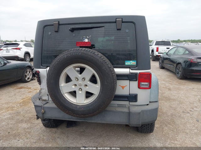 44750166 :رقم المزاد ، 1C4BJWDG3CL210093 vin ، 2012 Jeep Wrangler Unlimited Sport مزاد بيع