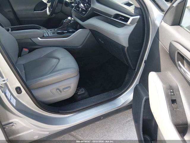 Продажа на аукционе авто 2020 Toyota Highlander Xle, vin: 5TDHZRBH0LS054271, номер лота: 44750167