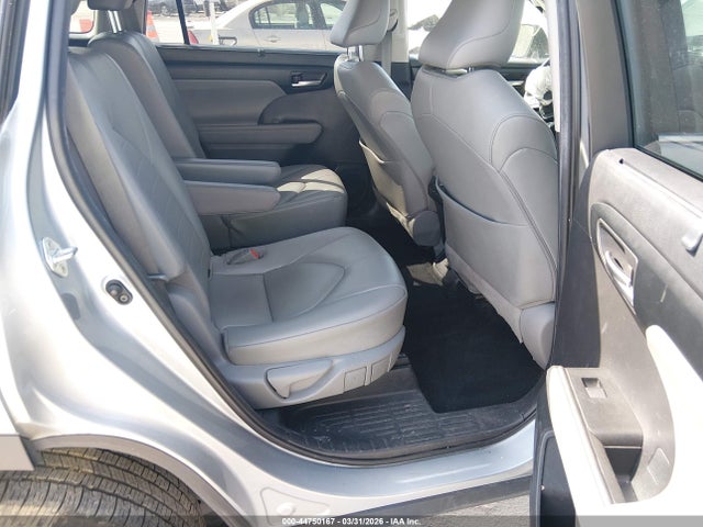Продажа на аукционе авто 2020 Toyota Highlander Xle, vin: 5TDHZRBH0LS054271, номер лота: 44750167