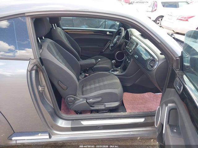 44750183 :رقم المزاد ، 3VWV67ATXCM663709 vin ، 2012 Volkswagen Beetle 2.0t Turbo مزاد بيع