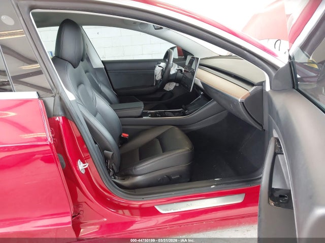 2019 TESLA MODEL 3 5YJ3E1EB8KF535239 Photo 4