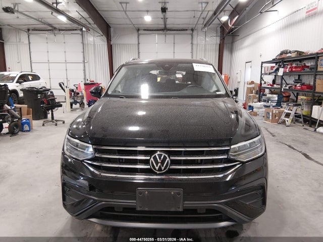 44750255 :رقم المزاد ، 3VV2B7AX2NM018853 vin ، 2022 Volkswagen Tiguan 2.0t Se مزاد بيع