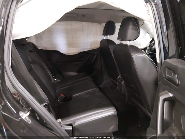 44750255 :رقم المزاد ، 3VV2B7AX2NM018853 vin ، 2022 Volkswagen Tiguan 2.0t Se مزاد بيع