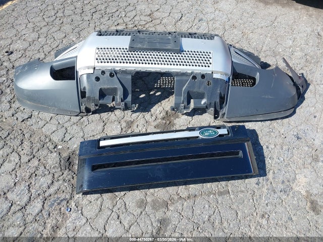 SALEJFEU5R2293972 Land Rover Defender 130 P400 S
