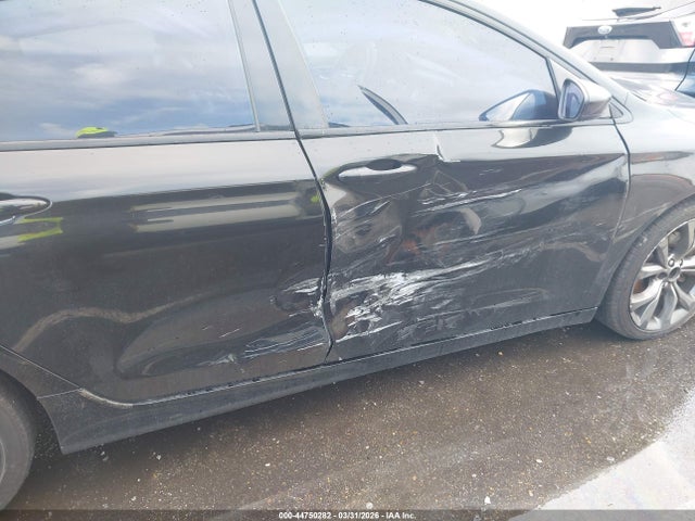 Продажа на аукционе авто 2015 Chrysler 200 S, vin: 1C3CCCBB8FN538868, номер лота: 44750282