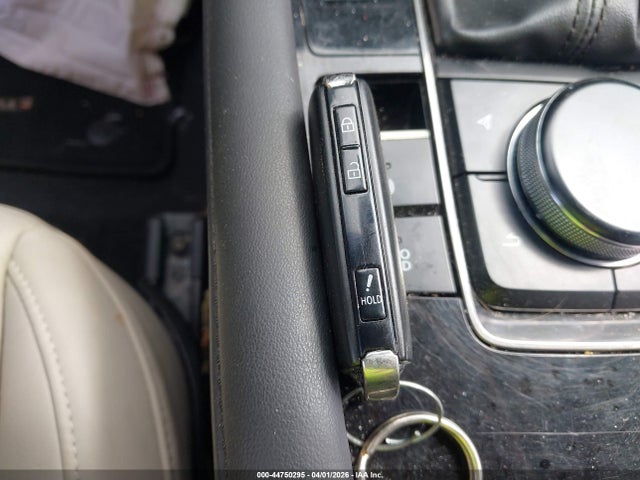 2020 Mazda Mazda3 Preferred Package მანქანა იყიდება აუქციონზე, vin: JM1BPAMM6L1173446, აუქციონის ნომერი: 44750295