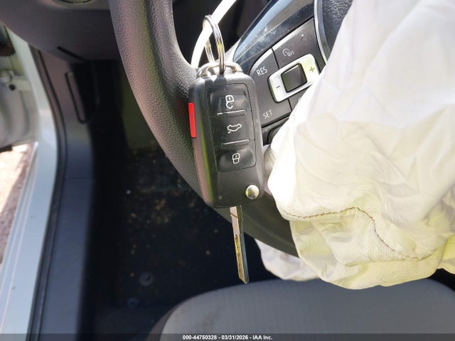 Продаж на аукціоні авто 2017 Volkswagen Jetta 1.4t S, vin: 3VW167AJ2HM254530, номер лоту: 44750328