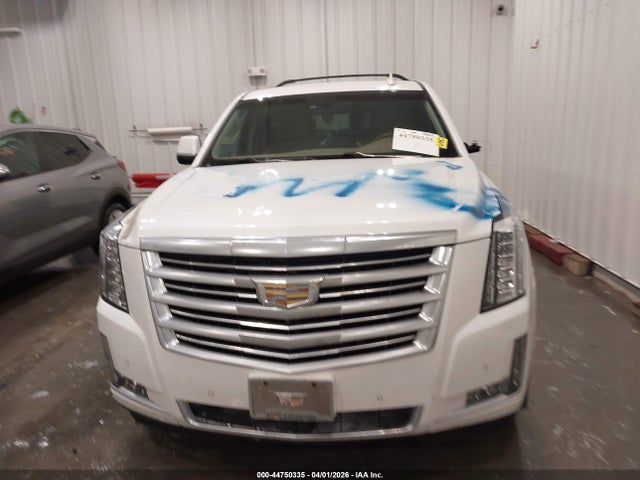Продажа на аукционе авто 2016 Cadillac Escalade Platinum, vin: 1GYS4DKJ3GR271886, номер лота: 44750335