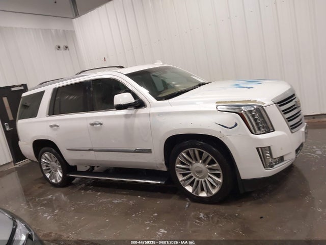 Продажа на аукционе авто 2016 Cadillac Escalade Platinum, vin: 1GYS4DKJ3GR271886, номер лота: 44750335