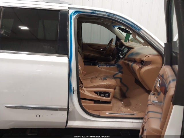 Продажа на аукционе авто 2016 Cadillac Escalade Platinum, vin: 1GYS4DKJ3GR271886, номер лота: 44750335
