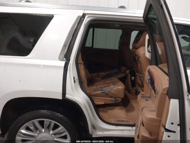 Продажа на аукционе авто 2016 Cadillac Escalade Platinum, vin: 1GYS4DKJ3GR271886, номер лота: 44750335