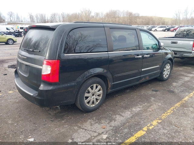 2011 Chrysler Town & Country Touring-l მანქანა იყიდება აუქციონზე, vin: 2A4RR8DG2BR745158, აუქციონის ნომერი: 44750352