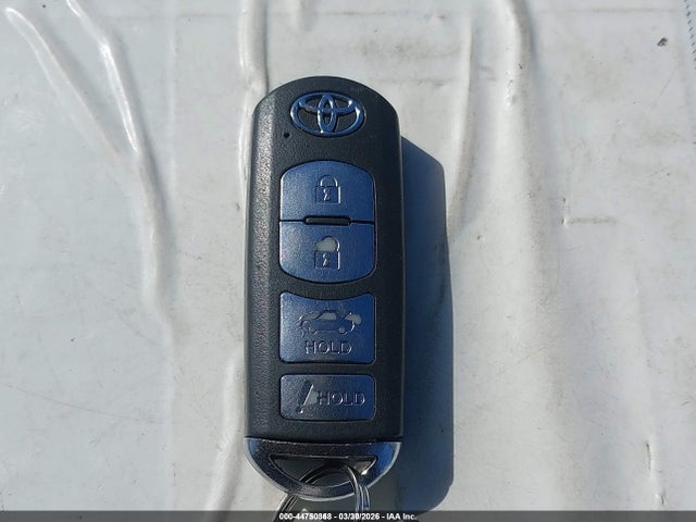 3MYDLBYV2HY148528 Toyota YARIS IA