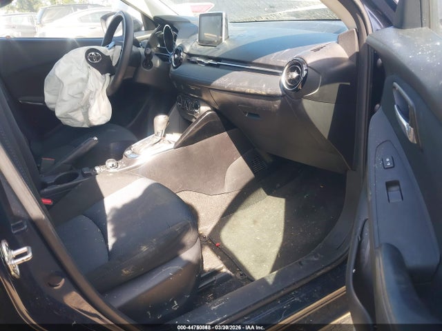 3MYDLBYV2HY148528 Toyota YARIS IA