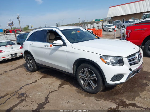 44750372 :رقم المزاد ، WDC0G4JB9KV124738 vin ، 2019 Mercedes-benz Glc 300 مزاد بيع