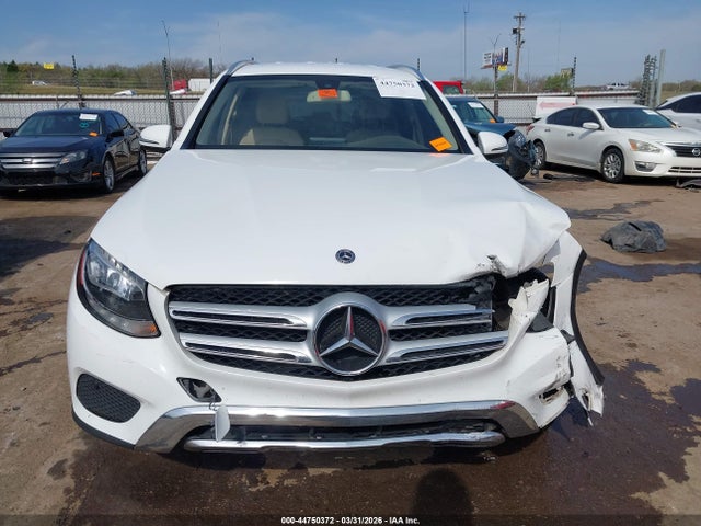 44750372 :رقم المزاد ، WDC0G4JB9KV124738 vin ، 2019 Mercedes-benz Glc 300 مزاد بيع