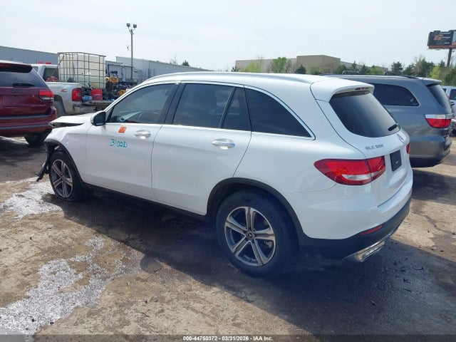 44750372 :رقم المزاد ، WDC0G4JB9KV124738 vin ، 2019 Mercedes-benz Glc 300 مزاد بيع