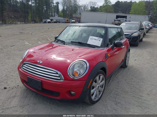 2009 MINI COOPER WMWMF33529TU71214 Photo 1