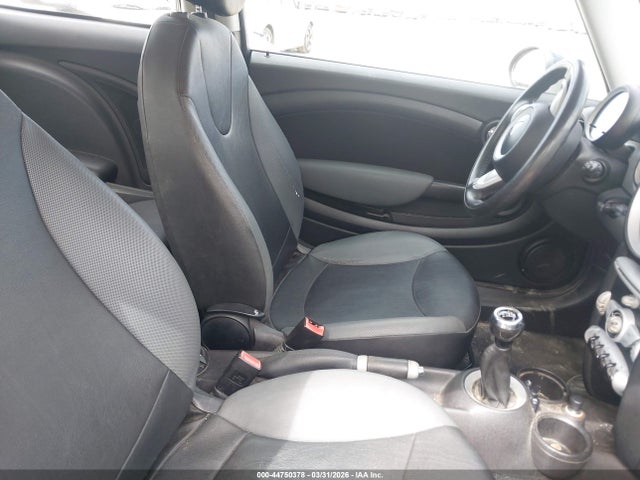 2009 MINI COOPER WMWMF33529TU71214 Photo 4