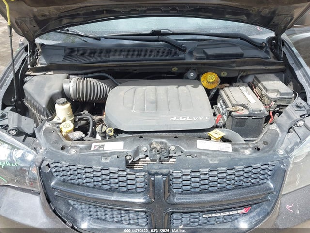 2C4RDGCG9FR606490 Dodge Grand Caravan Sxt