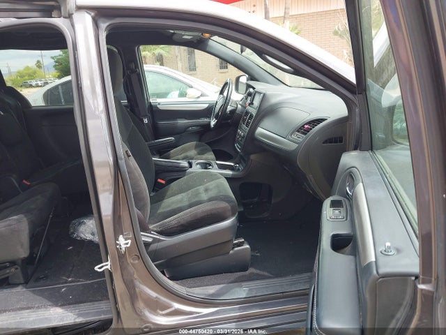 2C4RDGCG9FR606490 Dodge Grand Caravan Sxt