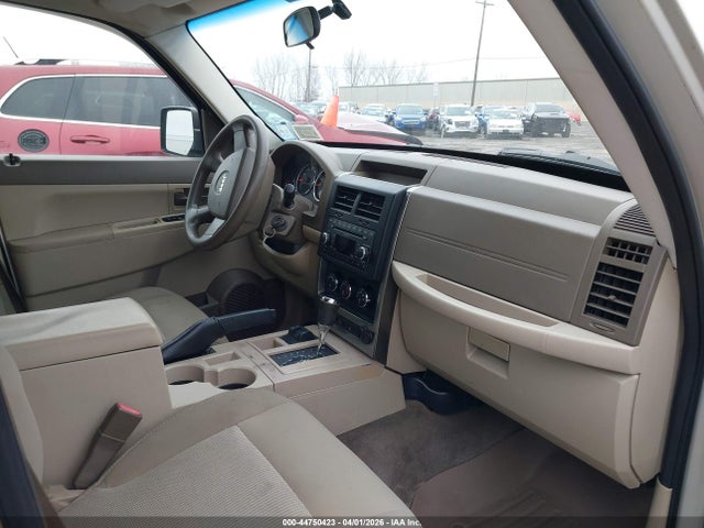 44750423 :رقم المزاد ، 1J8GN28K78W131610 vin ، 2008 Jeep Liberty Sport مزاد بيع