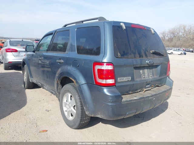 2011 Ford Escape Xlt მანქანა იყიდება აუქციონზე, vin: 1FMCU0D71BKA73244, აუქციონის ნომერი: 44750454