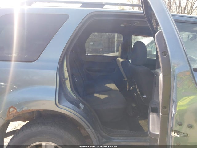 2011 Ford Escape Xlt მანქანა იყიდება აუქციონზე, vin: 1FMCU0D71BKA73244, აუქციონის ნომერი: 44750454