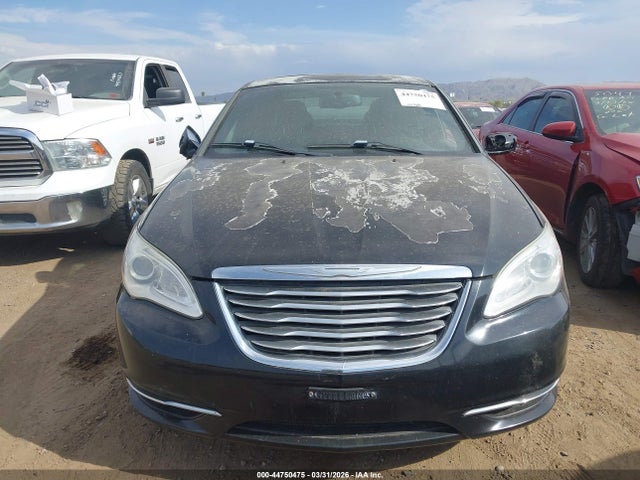 Chrysler 200 Limited 2014 1C3CCBCG1EN186106 Image 6
